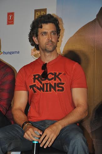 Hrithik Roshan and Sonam Kapoor launch the recreated version of Aashiqui's Dheere Dheere Se