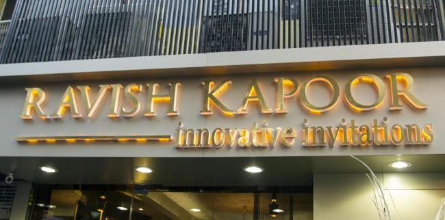 Neha Dhupia glams up opening of Ravish Kapoor store