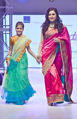 Soha Ali, Rituparna walk for street children charity