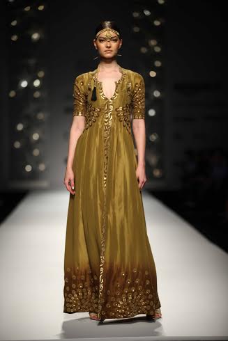 Amazon India Fashion Week: Malini showcases her creations