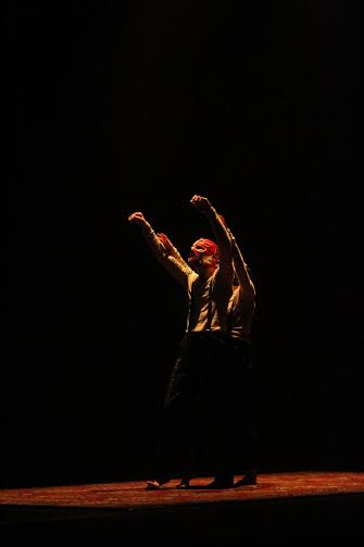 Kolkata: British Council hosts dance drama by Candoco dance group