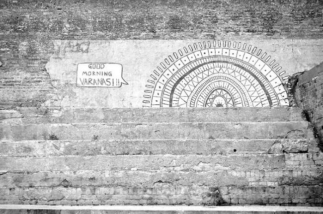 Varanasi: Aurora over the Ganges