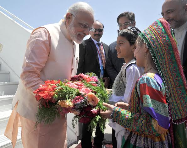 Narendra Modi emplanes for Herat