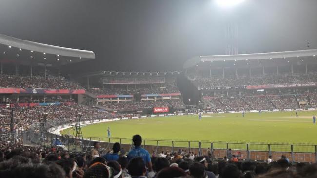 Kolkata: India beat Pakistan in World T20 clash