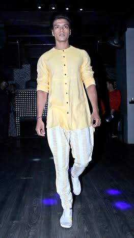 Bohurupi by Roy presents â€˜Colours of Lifeâ€™ show in Kolkata