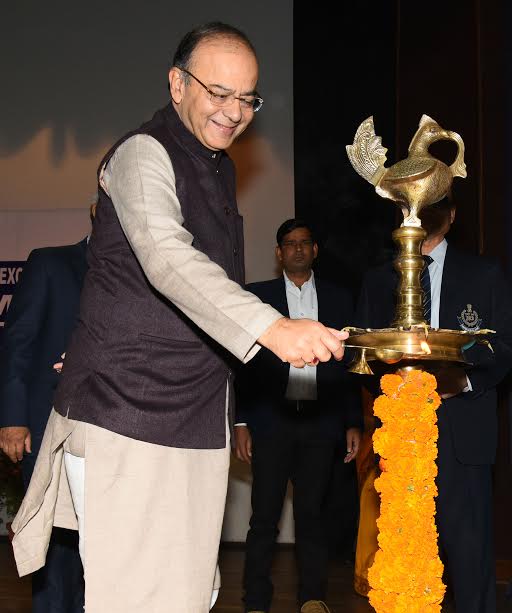 Hamid Ansari paying floral tributes at the Samadhi of the former President, Dr. Shankar Dayal Sharma on his death anniversary