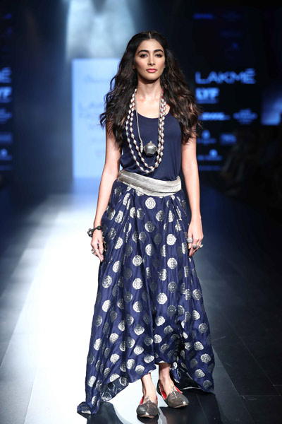 LFW Day 5: Pooja Hegde walks the ramp for Amoh by Jade