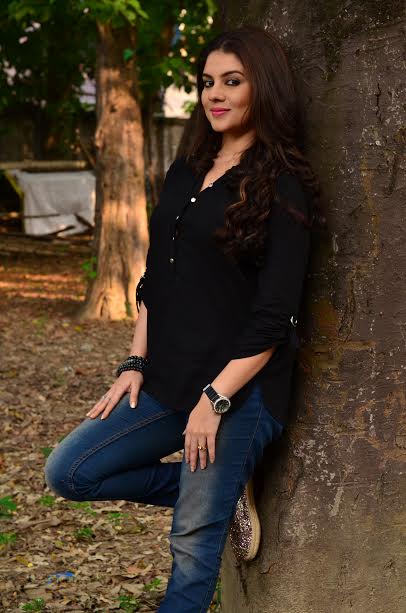 Mukhomukhi: A film based on relationship, directed by Kamaleshwar Mukherjee