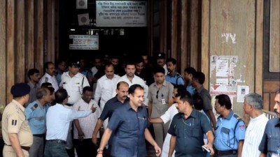 Rahul Gandhi visits Kolkata