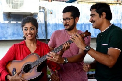 Paoli, Parambrata and Kaushik shoot for 'Mando Basar Golpo'