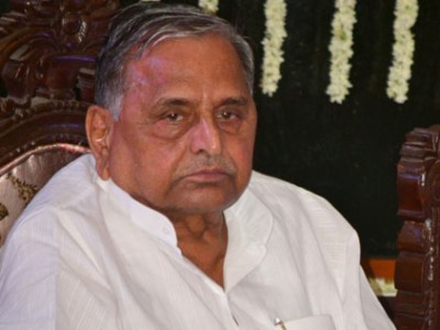Mulayam Singh jealous of son Akhilesh, says brother Ram Gopal