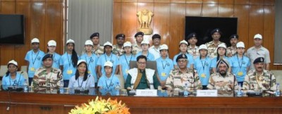 Kiren Rijiju interacts with students from Arunachal Pradesh 