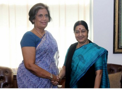 EA Minister Sushma Swaraj meets former President of Sri Lanka and Afghanistan