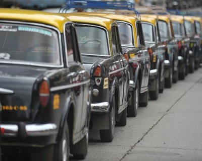 Kaali Peeli Republic week celebrations by Apna Cabs