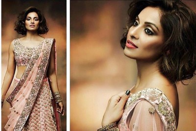 Bipasha Basu showcases  short hairstyle