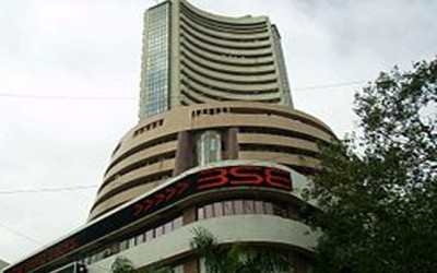Indian benchmark indices slip on Thursday