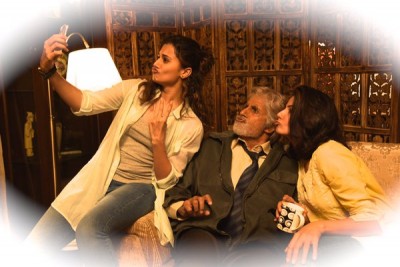 Taapsee Pannu, Big B bond on sets of their next film