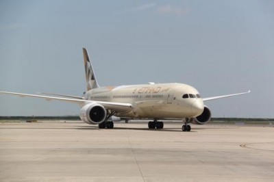Etihad Airways' luxurious Dreamliner commences services into Shanghai