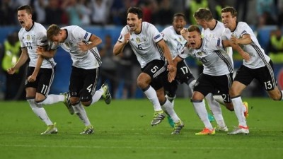 Germany finally defeat Italy to stride into semis