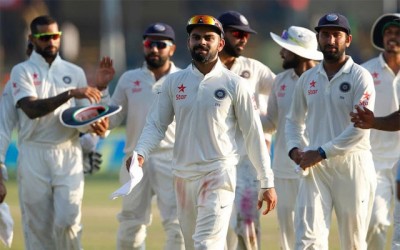 Ind-NZ: Pujara, Rahane stem the rot, play out session