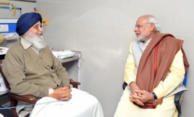 Narendra Modi visits PGIMER to meet Parkash Singh Badal
