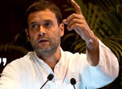 Rahul counter attacks Modi over his tweet after Smriti Irani's speech