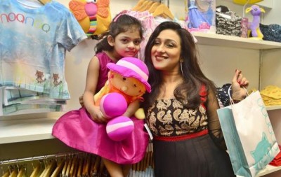 Rituparna Sengupta unveils NOQNOQ with daughter Rishona