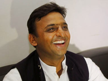 Samajwadi Party: Akhilesh and Ramgopal back; Azam Khan mediates truce between father and son 