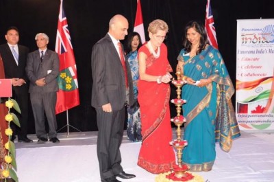 Premier Wyne celebrates Diwali with Indians in Toronto