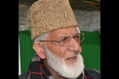 Geelani hits back at Rajnath Singh