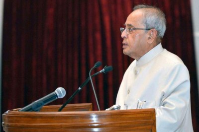 President Mukherjee wishes Zimbabwe President on the eve of Independence Day 