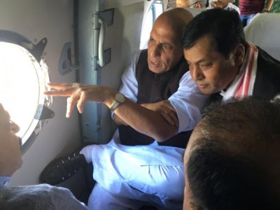 Union Home Minister reviews relief operation in Andhra Pradesh and Tamil Nadu