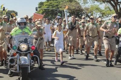 Syrian refugee begins Olympic torch relay in Brasilia â€“ UN agency