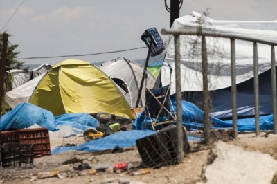 UN agency urges Greece to find alternatives for refugees and migrants at â€˜sub-standardâ€™ sites