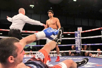 Vijender Singh extends his  Pro Boxing winning streak to 6-0, beats Andrzej Soldra 