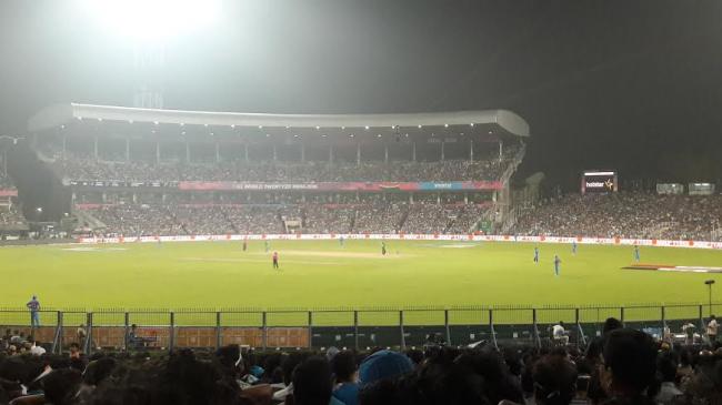 Kolkata: India beat Pakistan in World T20 clash