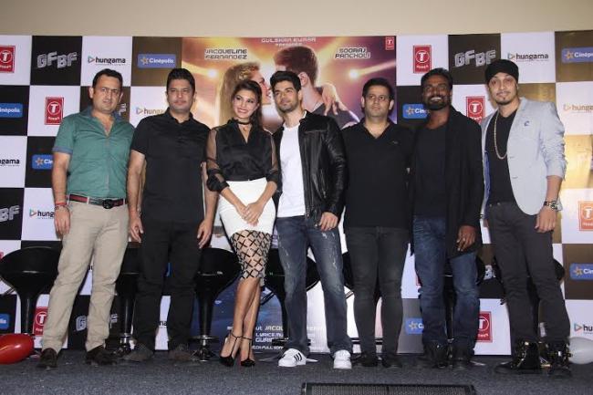 Sooraj Pancholi ,Jacqueline Fernandez single â€˜GF BFâ€™ unveiled