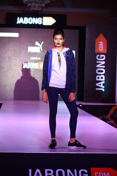 Kolkata: Rituparna Sengupta glams up Jabong Fashion Show