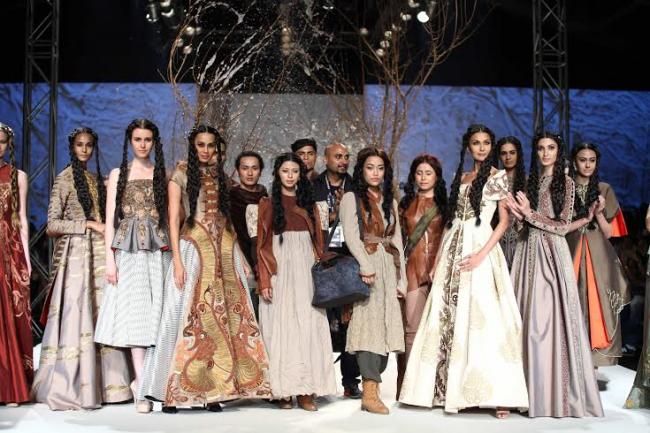 Amazon India Fashion Week: Samant Chauhan showcases creation 