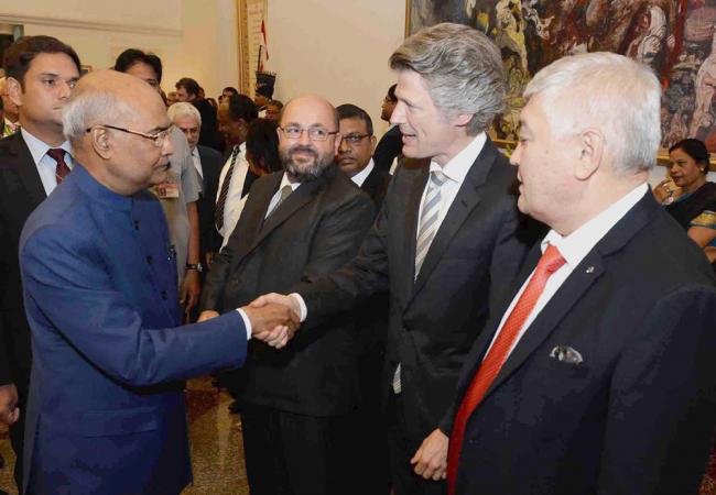  Ram Nath Kovind, meeting the guests at the â€˜At Homeâ€™ function