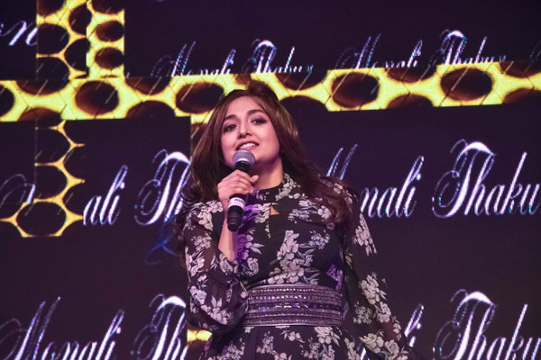 Monali Thakur at Bandhan Bank Foundation Day celebration 
