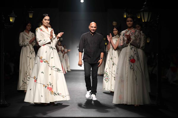 Designer Samant Chauhan displays his Spring Summer at AIFW 