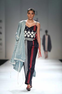 Amazon India Fashion Week:Ragini Ahuja showcases her collections