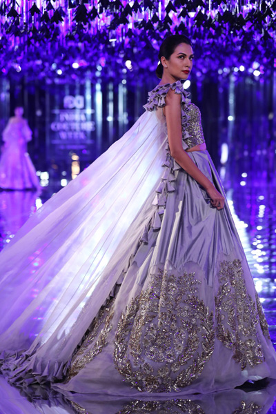 Alia Bhatt, Ranveer Singh walk down ramp for Manish Malhotra