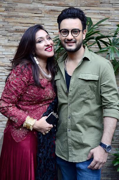 Kolkata: Rituparna Sengupta, Bratya Basu interact with media about 'Baranda'