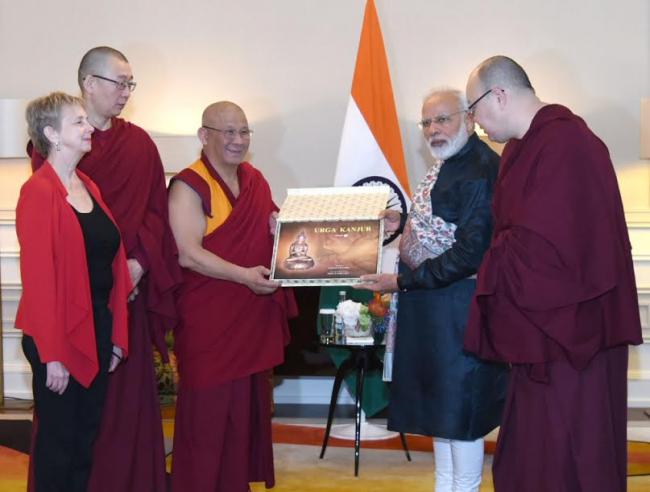  Narendra Modi with Jampa Donor, Buda Balzheivich Badmayev, Head Priest, Datsan Gunzechoinei Buddhist Temple