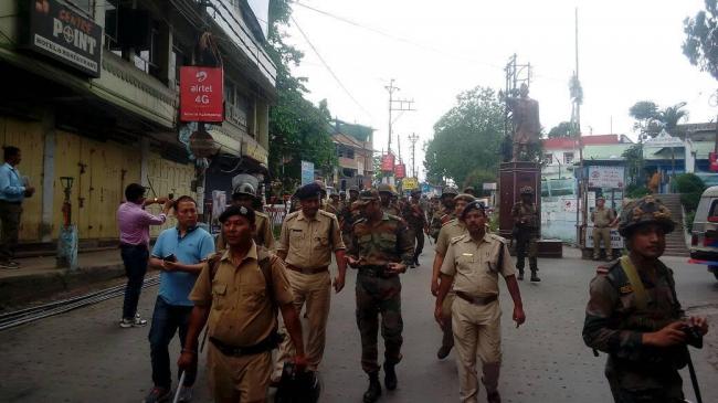 Army patrols Darjeeling hills to keep violence at bay