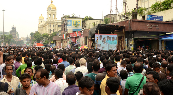 TMC workers throng Kolkata's Esplanade area to observer 21 July Martyrs Day