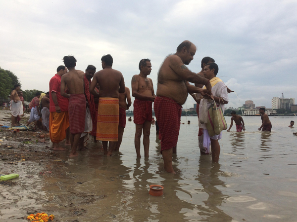Bengal observes Mahalaya, gears up for Durga Puja