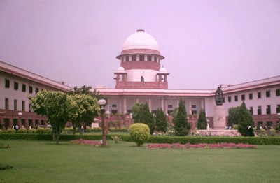 Supreme Court asks Centre, RBI to respond on plea for banned note exchange 